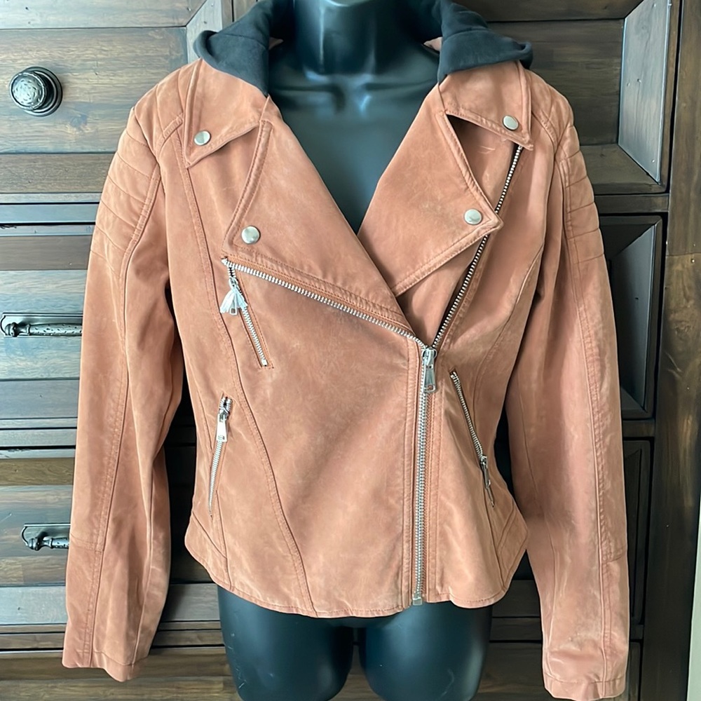 NWT We The Free soft Vegan leather hooded jacket w/ zipper accents and pockets